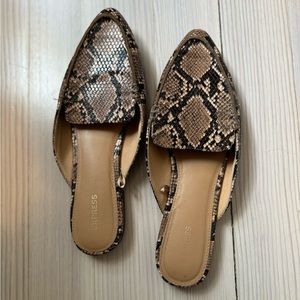 Express pointed toe snake skin flats